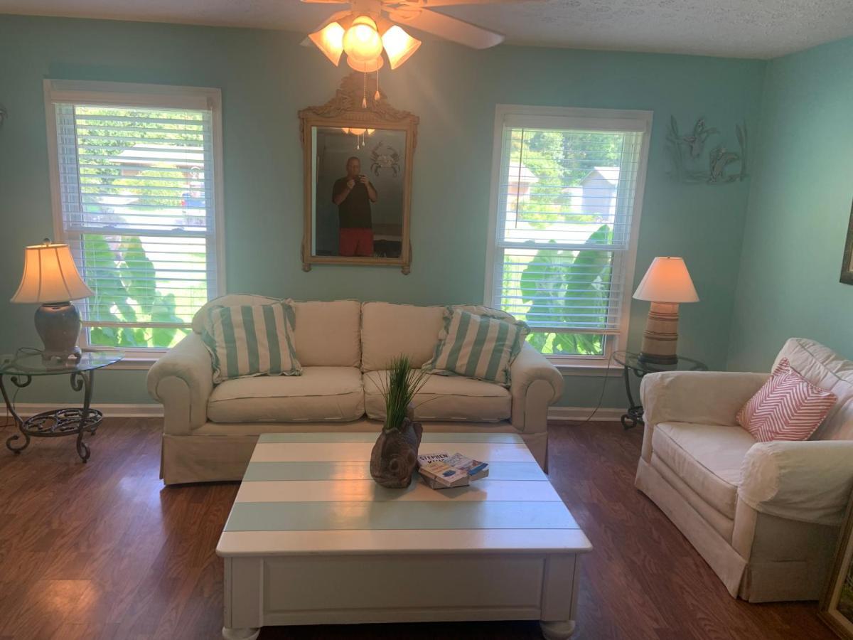 Cheerful Two Bedroom House 1.5 Miles From Beach. Myrtle Beach Exterior photo